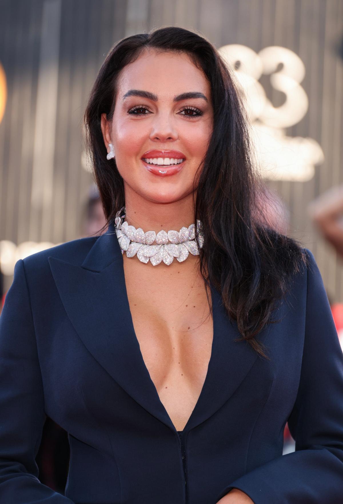 Le « look beauté » de Georgina Rodríguez à Venise