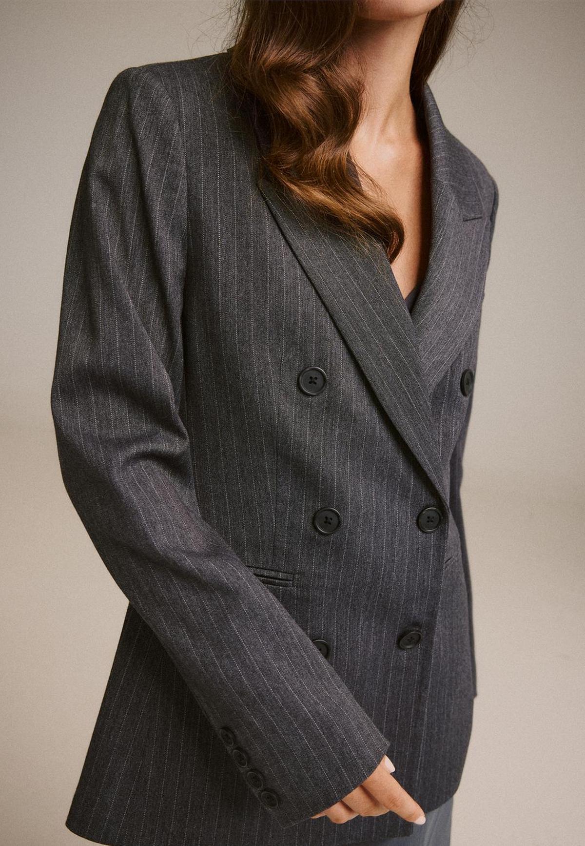 Blazer gris à fines rayures