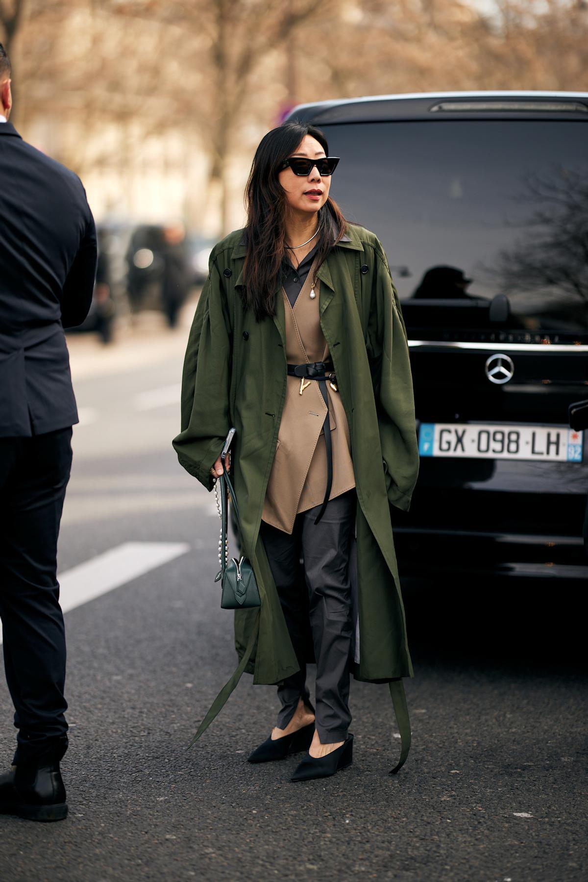 Look street style avec un pantalon en cuir