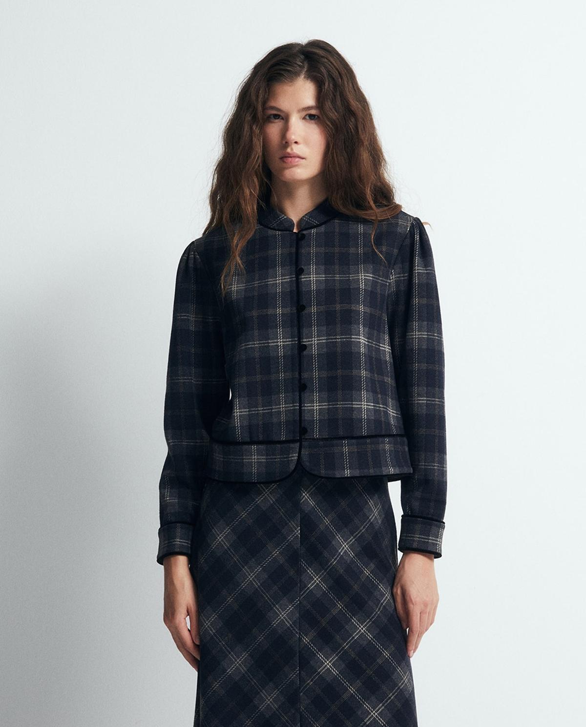 Veste à carreaux bleue