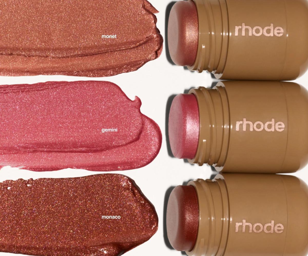 Le nouveau blush chatoyant de Rhode