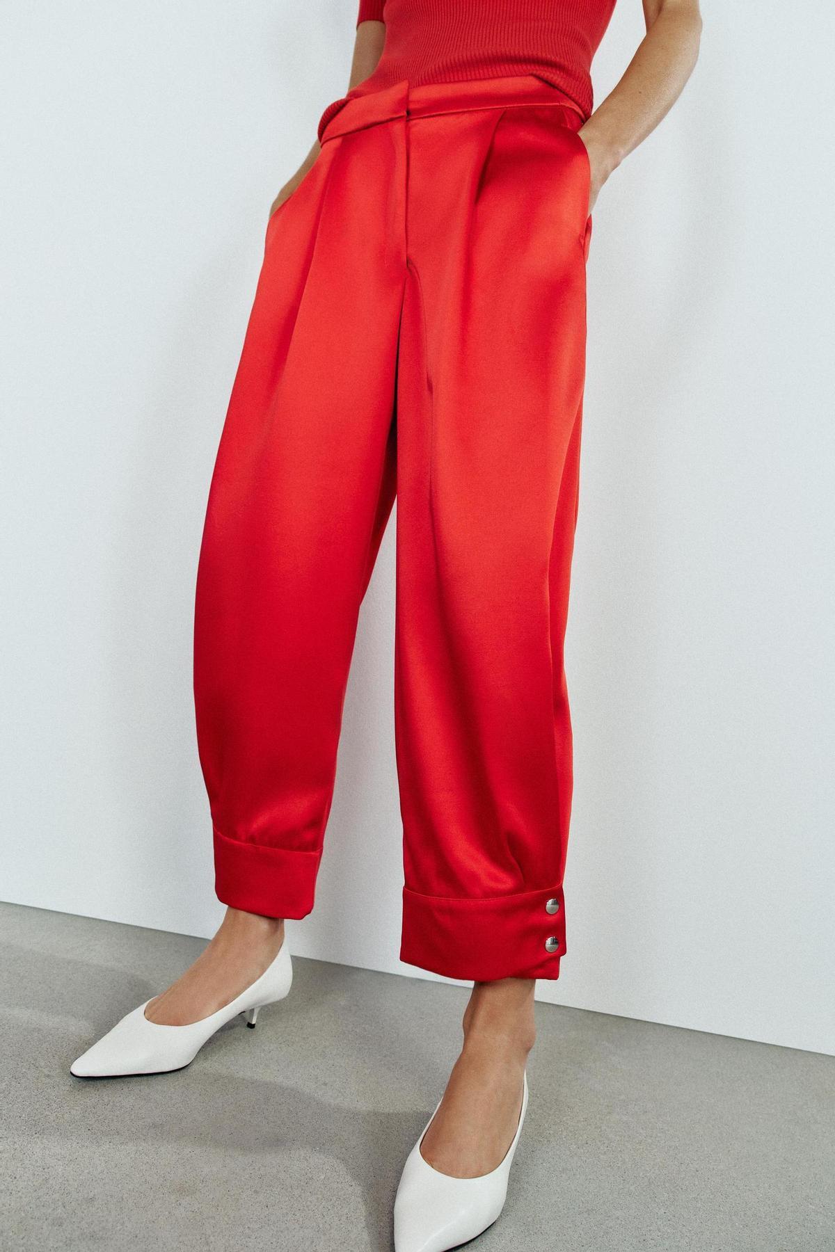 Sarouel en satin rouge