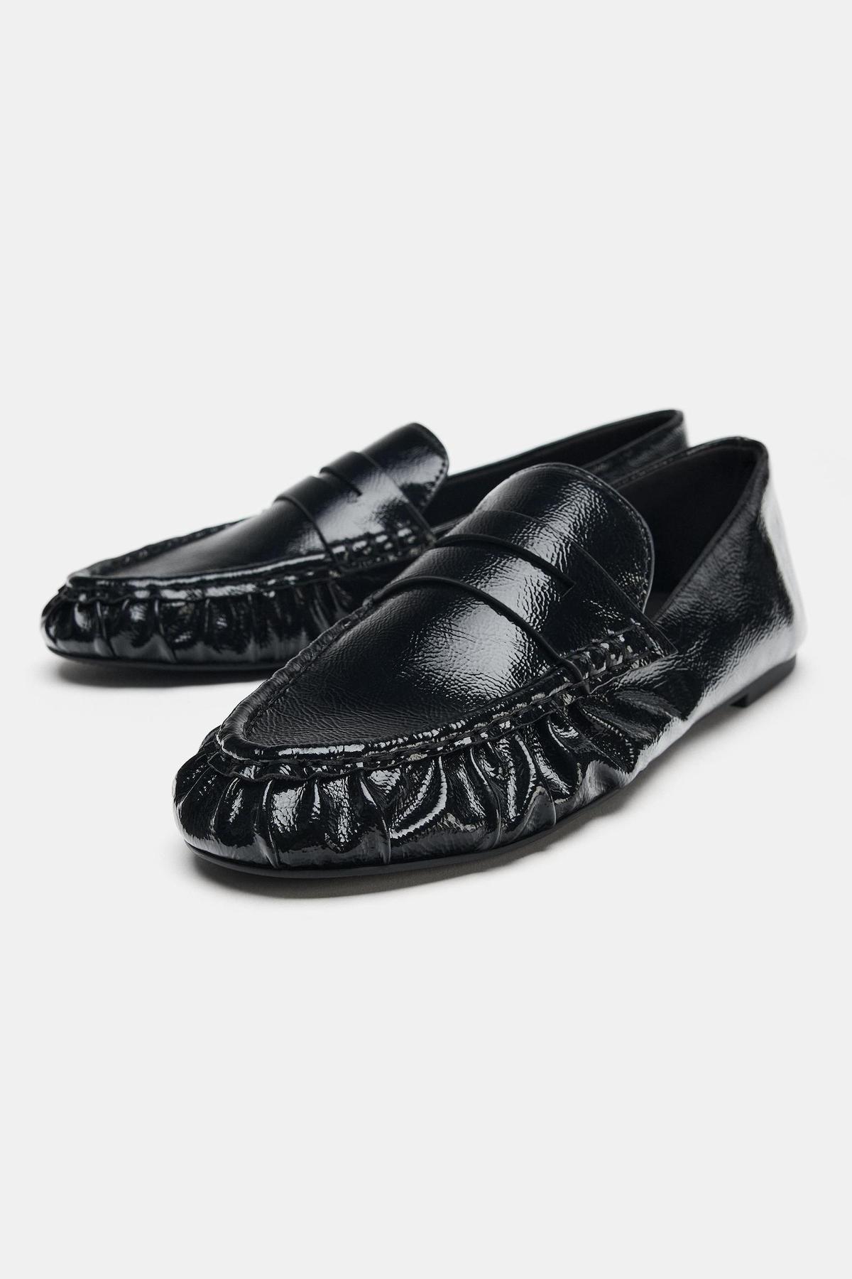 Mocassins doux et froissés