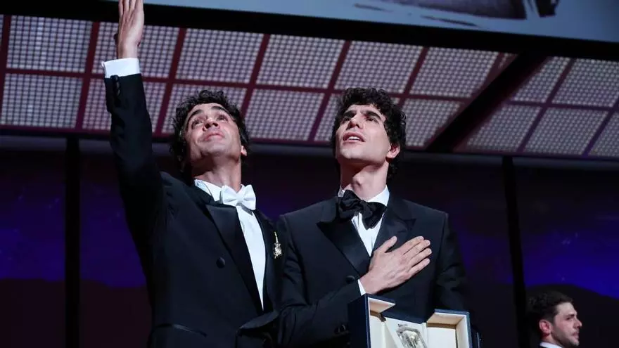 VIDÉO : La réaction de Los Javis en apprenant que « The Black Ball » représentera l'Espagne aux Oscars