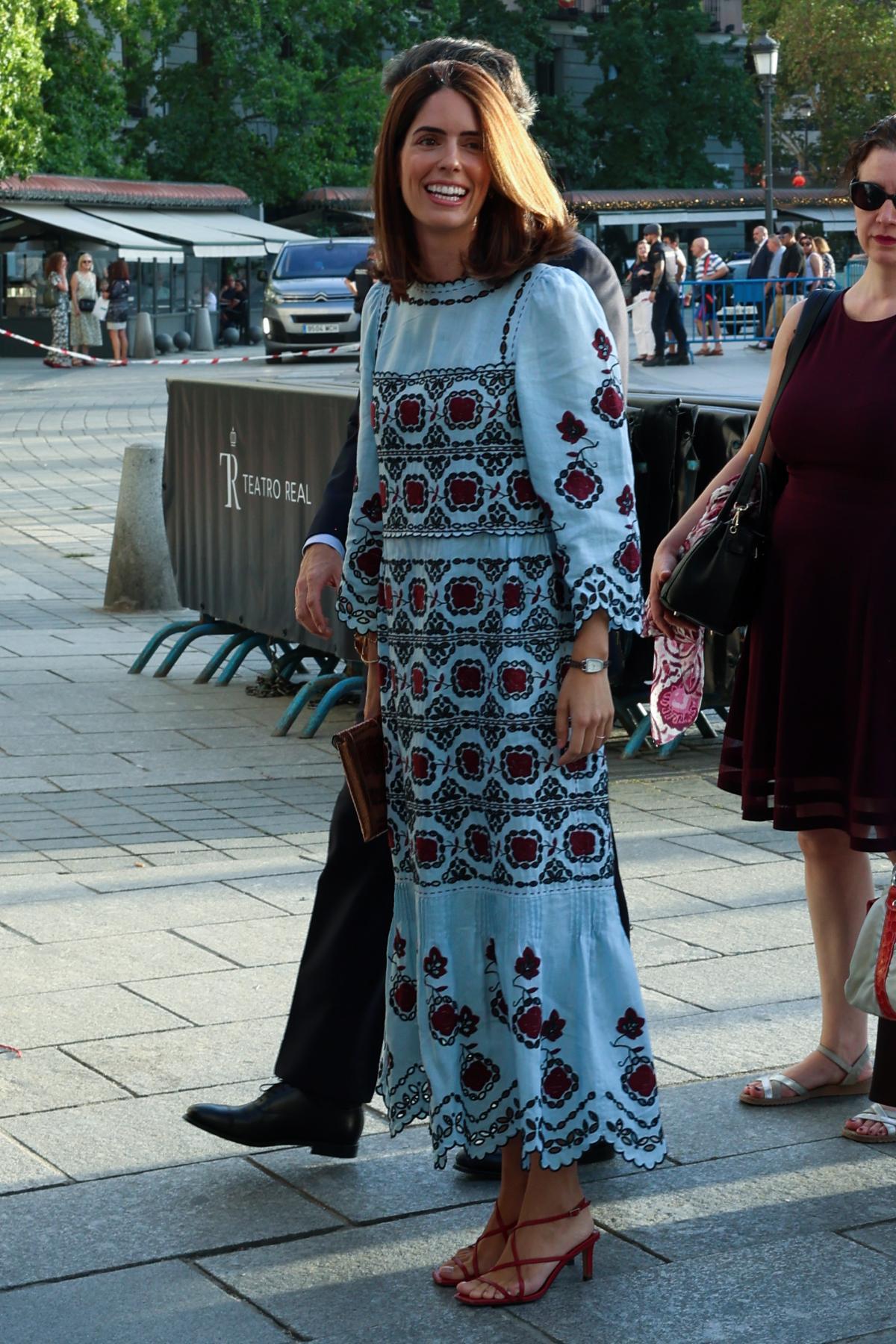 La robe brodée de Sofía Palazuelo