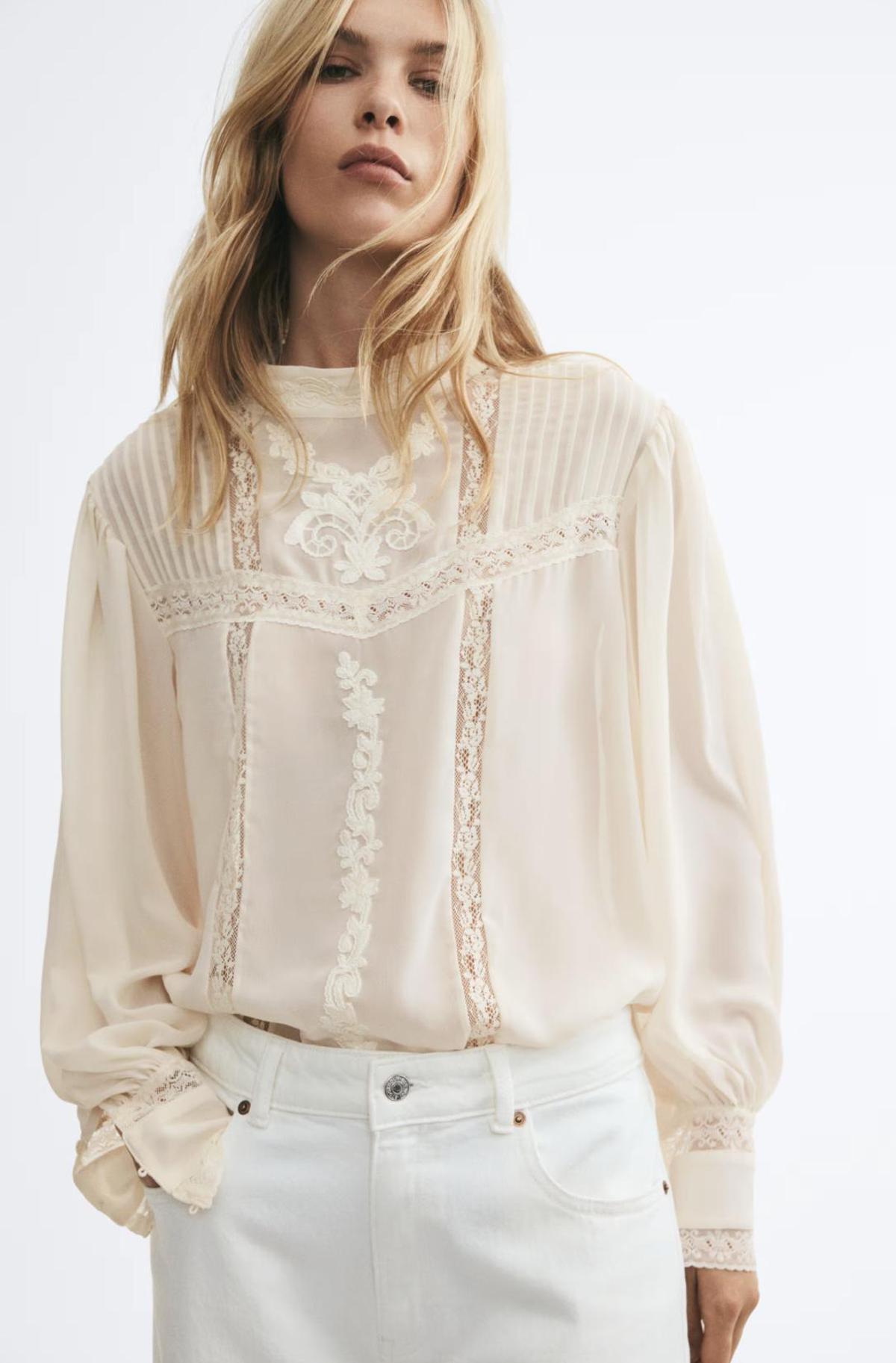 Chemisier en dentelle blanche