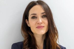 Almudena Nuño, dermatologue : « Si vous souhaitez avoir moins d'inflammation dans votre corps, vous devrez peut-être hydrater votre peau, surtout si votre barrière cutanée est endommagée »