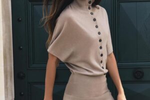 Après avoir essayé plus de 10 robes en maille : ce sont les trois de Zara qui vous vont le mieux et qui viennent d'arriver en magasin pour les jours de mi-saison