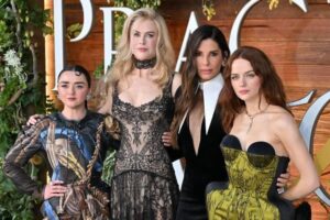 De Nicole Kidman à Sandra Bullock : les looks des protagonistes de « Practically Magic 2 » lors de la première mondiale du film