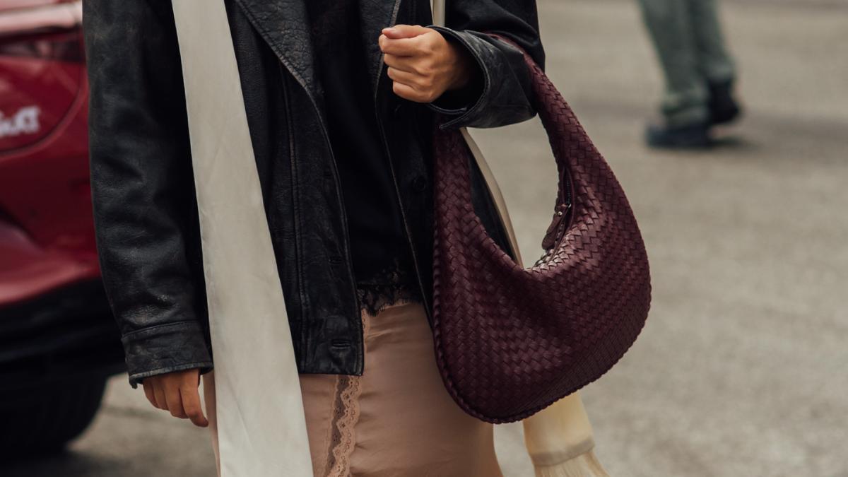 Arrasan en Zara: los bolsos de tendencia otoño-invierno 2026 de estilo lujoso que cuentan con la aprobación de las expertas en moda