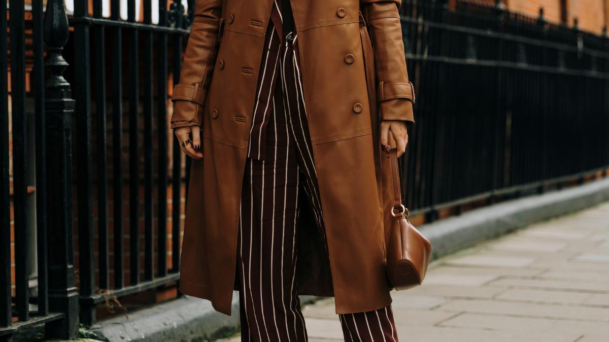 No son de Zara, ni de Mango: los pantalones de rayas de tendencia otoño 2026 perfectos son de Lefties (y cuestan 19 €)