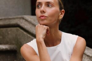 Inscription honorifique pour la robe longue ceinturée de Zara qui flatte les 30 à 70 ans cet automne-hiver 2026-2027