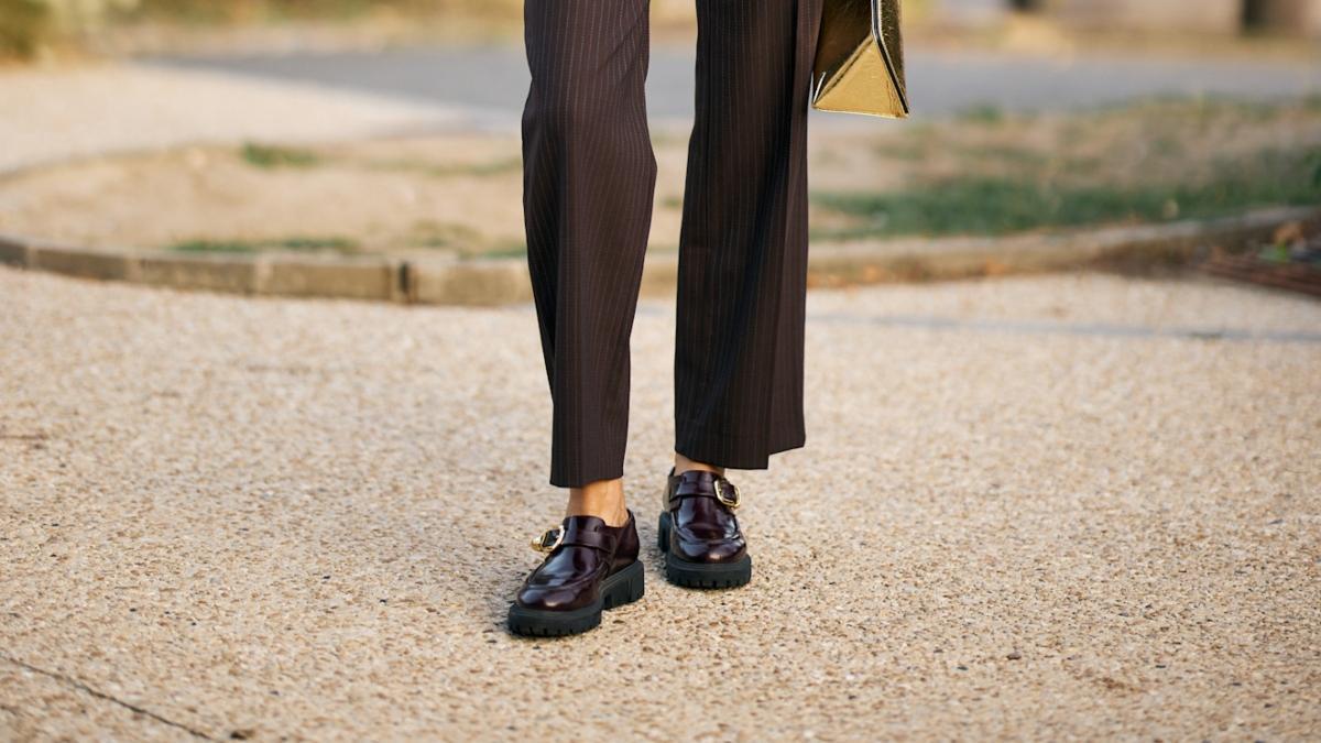 Los mocasines de piel de Zara que compran todas las pijas de Madrid ya están rebajados: elegantes, combinan con todo este otoño y por 30 euros