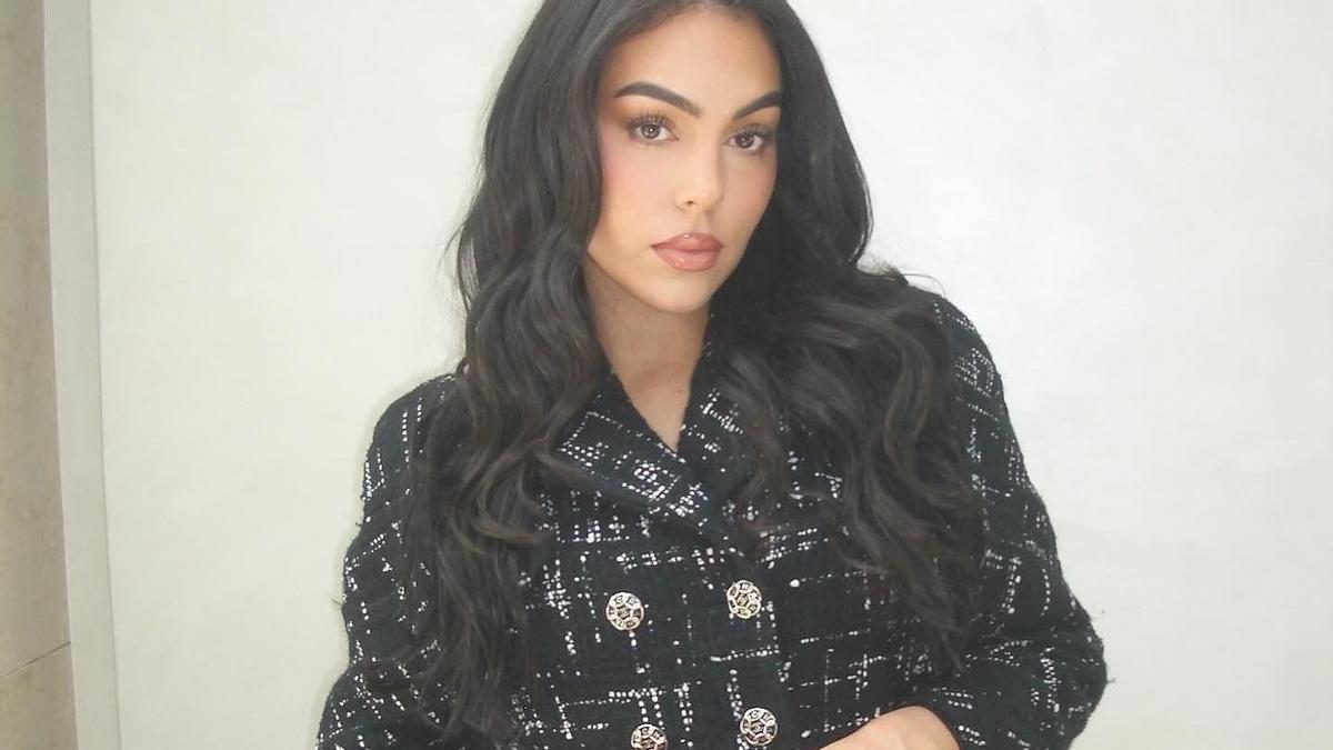Disparadas las ventas en Guess por sus conjuntos de punto, ideales para estrenar en otoño: dos piezas que te van a solucionar un look en cuestión de segundos
