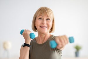 Mamen Garzón, entraîneur personnel : « À partir de 60 ans, l'objectif est de rester actif au quotidien et d'utiliser l'entraînement en force pour préserver ce que le temps nous enlève : la musculature, la force et la capacité fonctionnelle »