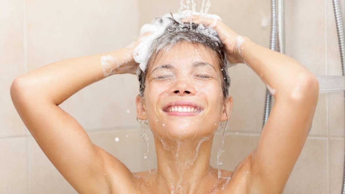 Los expertos coinciden: esta es la frecuencia con la que deberías lavarte el pelo