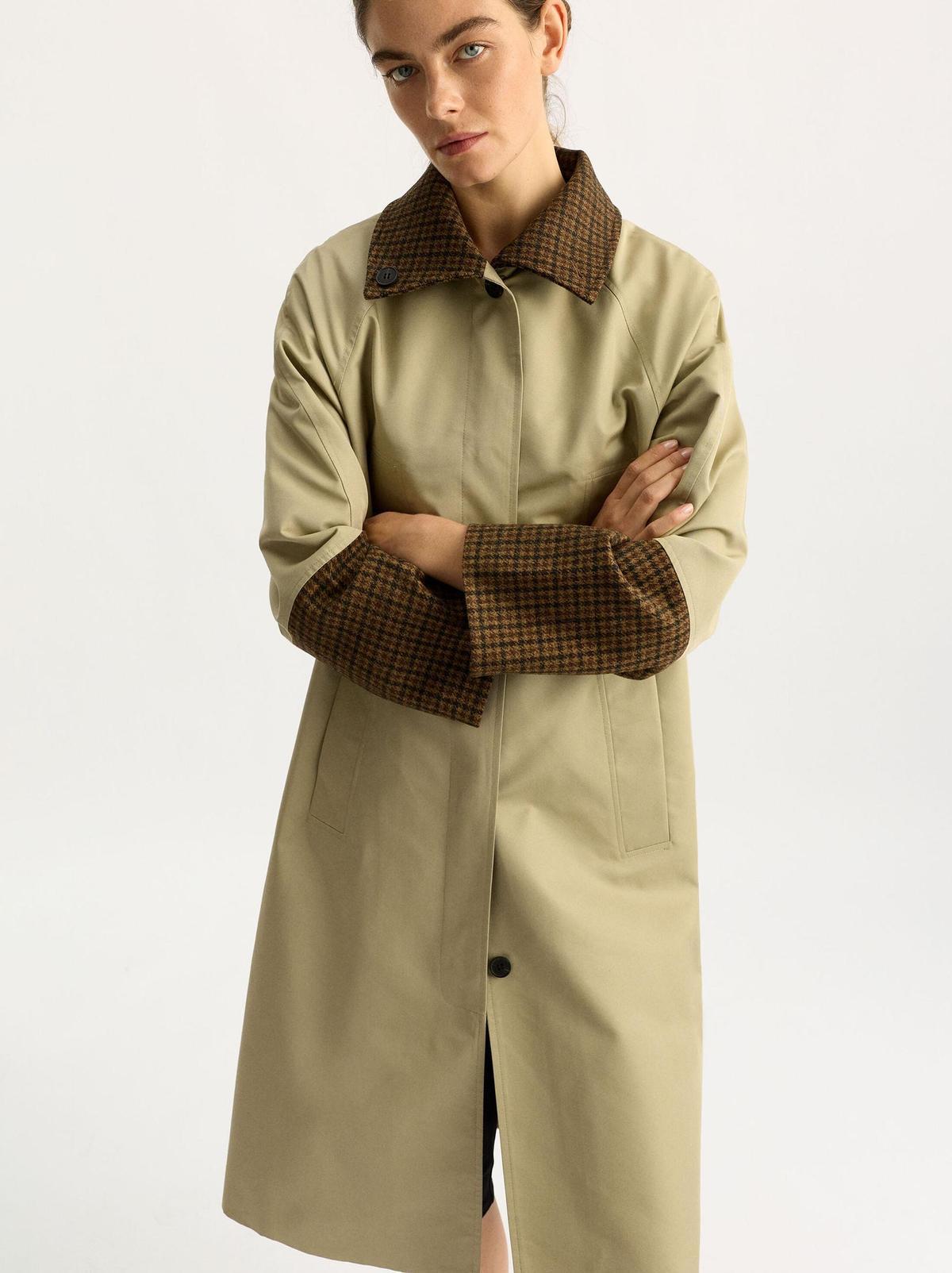 Trench beige détails carreaux type Burberry