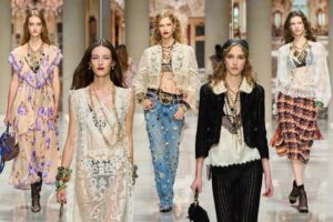 Dolce & Gabbana présente sa collection la plus audacieuse et féminine : « Stravaganza Siciliana », réinterprétant les transparences avec la dentelle et l'« imprimé animal » léopard