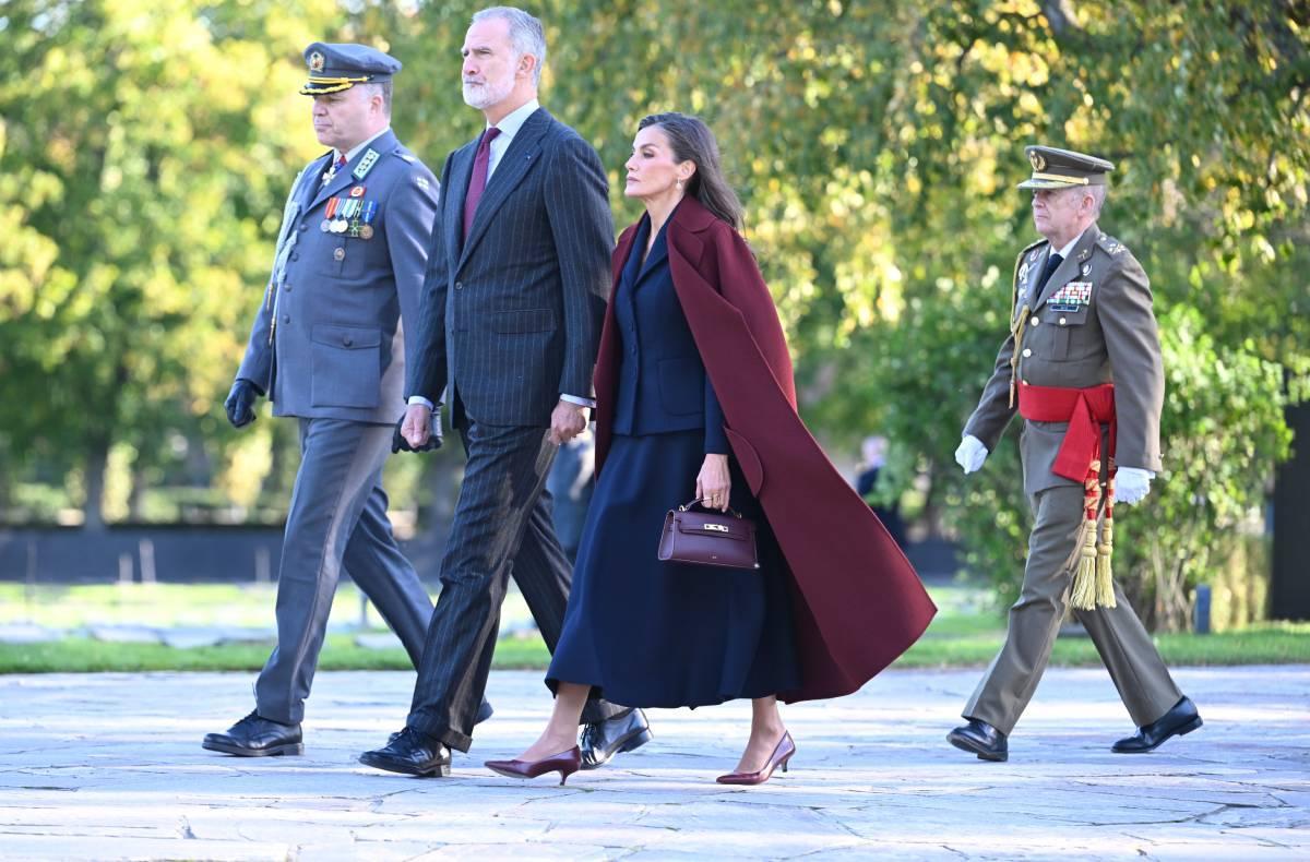 Le premier look de la reine Letizia pour dire au revoir à la Finlande