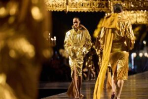 Dernier défilé d'Anthony Vaccarello pour Saint Laurent : le créateur confirme son départ après dix ans au sein de la maison