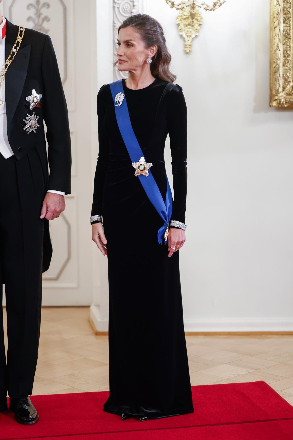 La robe de la reine Letizia lors du dîner de gala à Helsinki