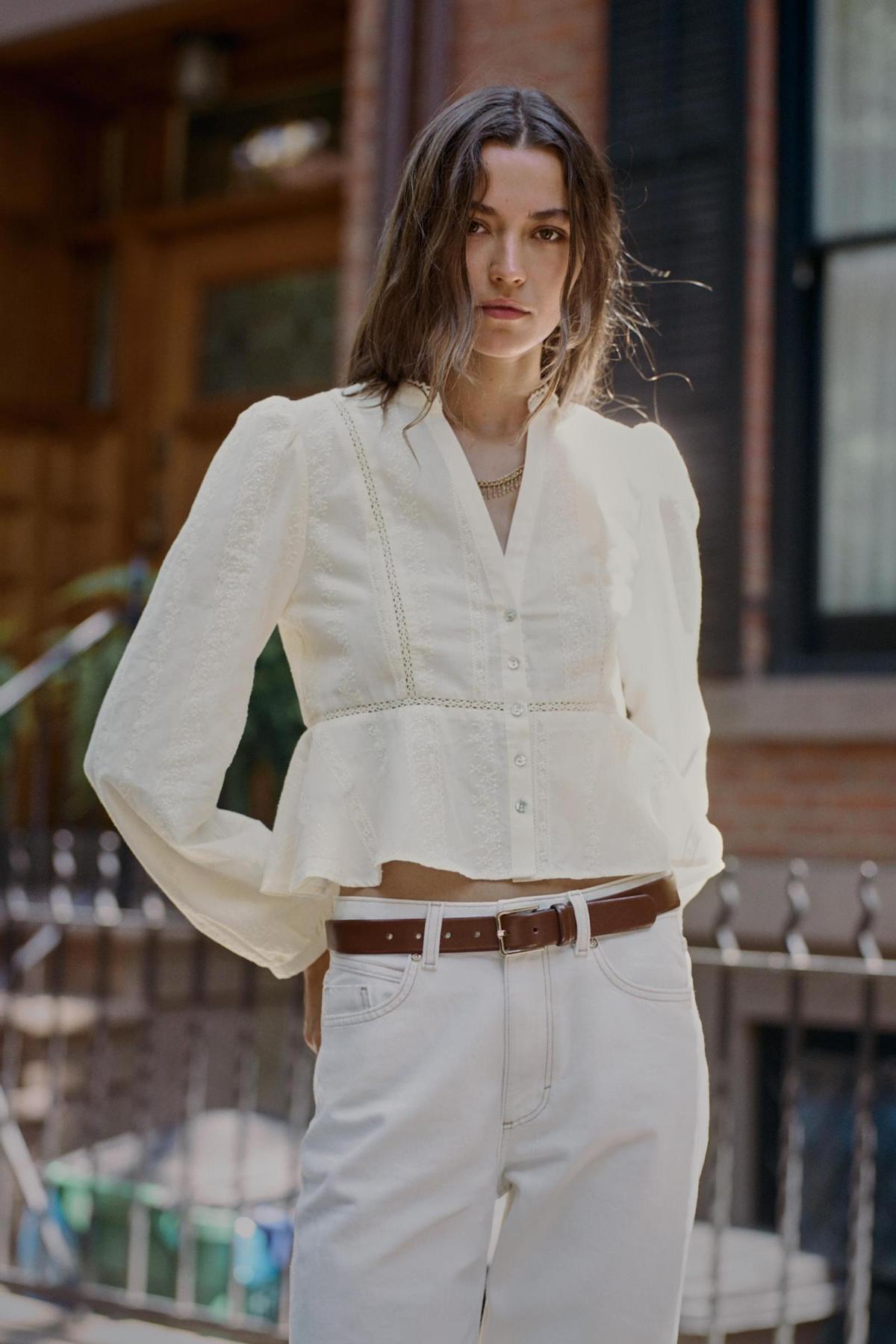 Blouse romantique avec broderie