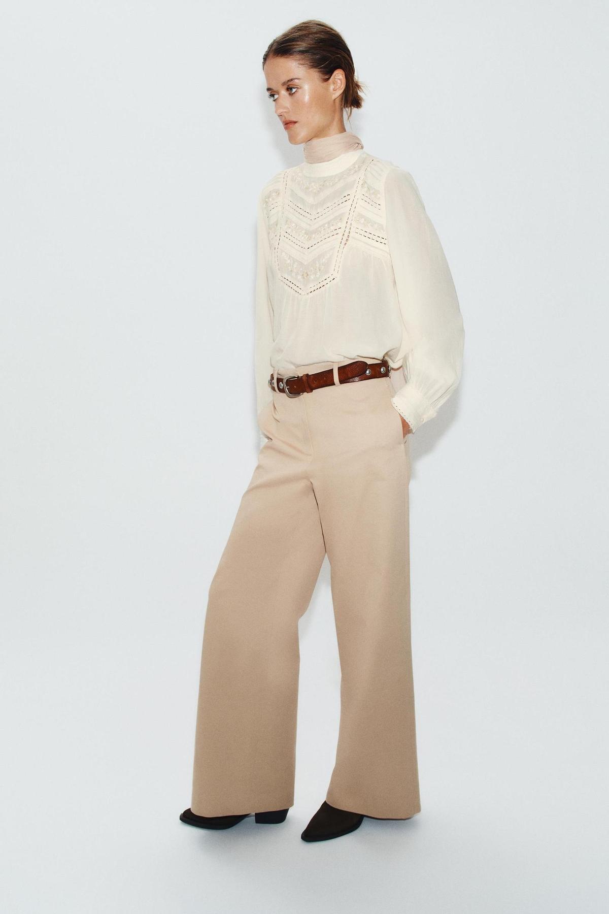 Blouse romantique avec broderie de fleurs