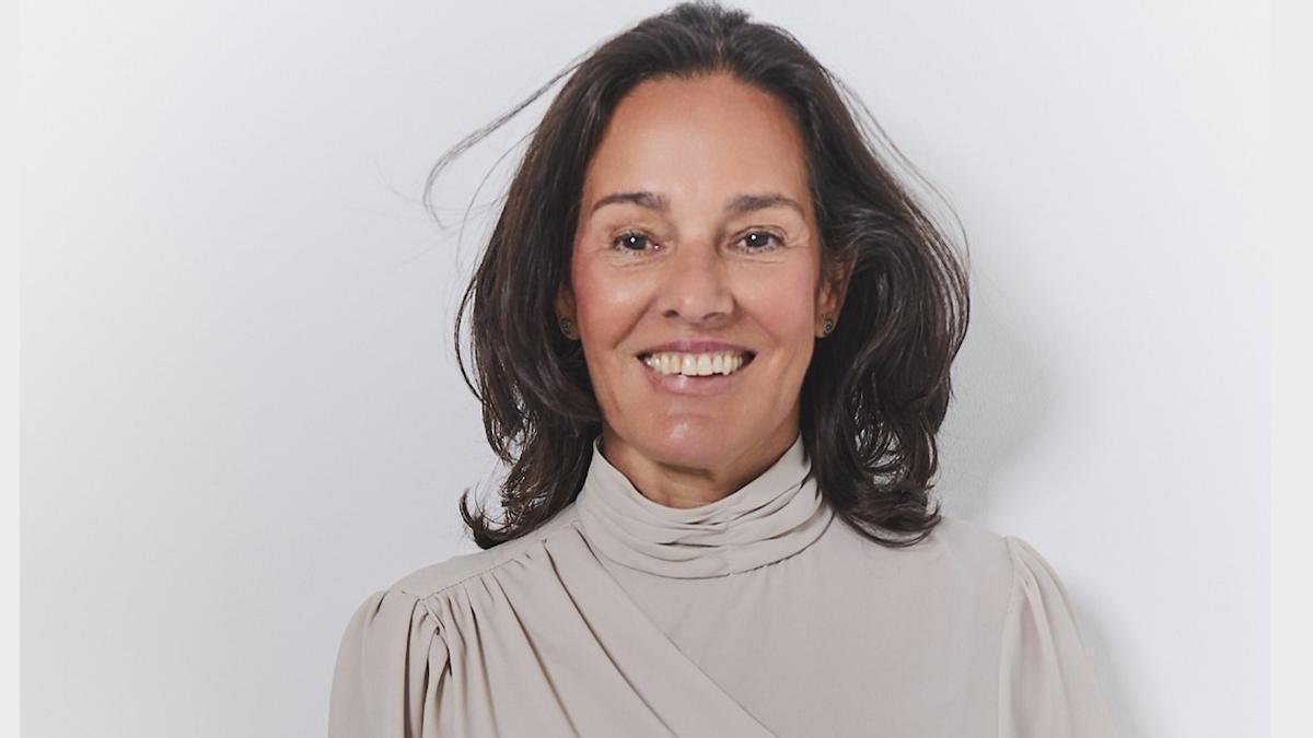 Mª Ángeles de Broto, cosmetóloga: "La crema Nivea del bote azul ayudar a suavizar el aspecto de las pequeñas arrugas alrededor de los labios, pero no es un tratamiento específico para las del código de barras, al igual que la vaselina"