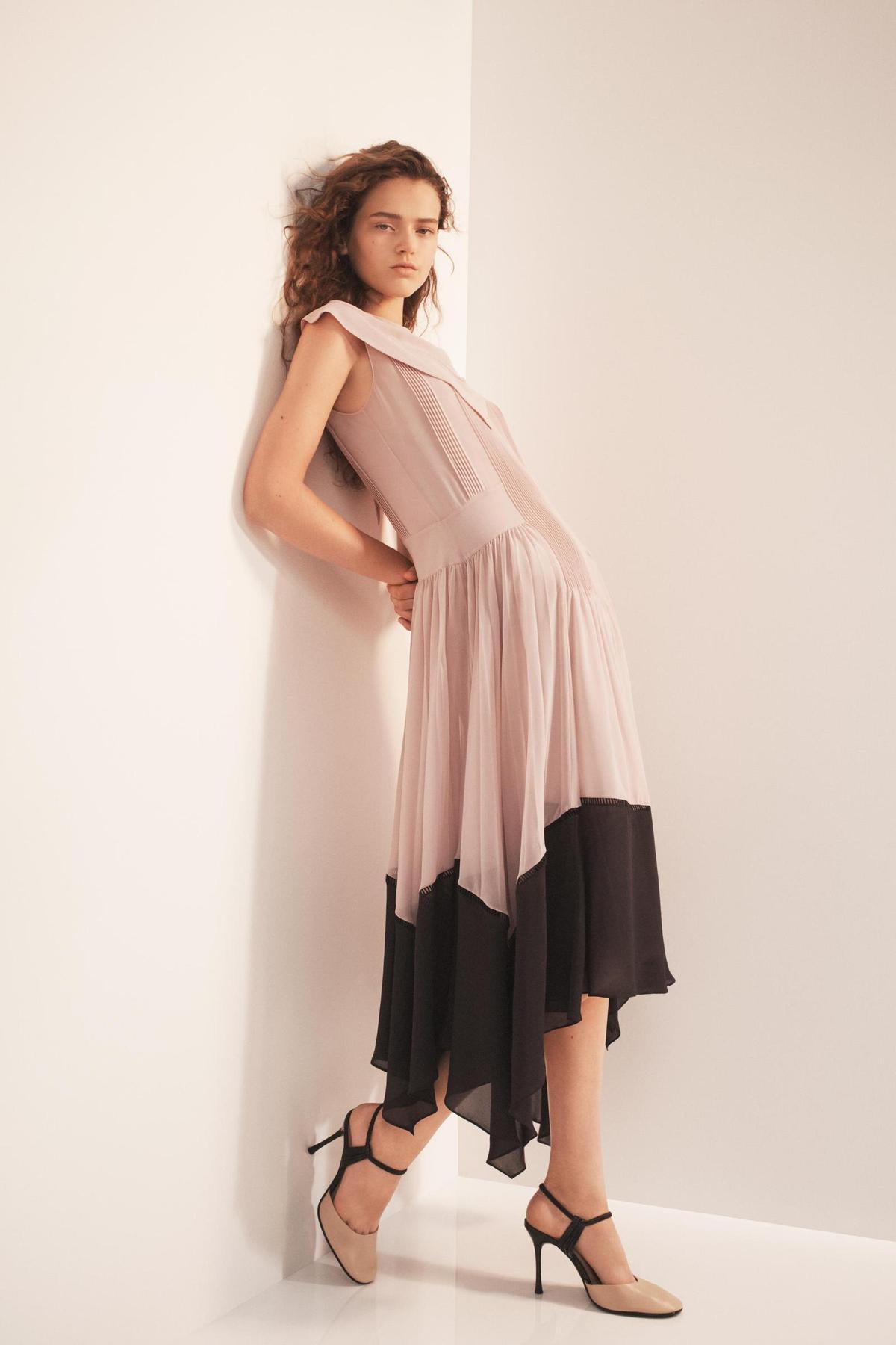 Robe d'invité plissée bicolore