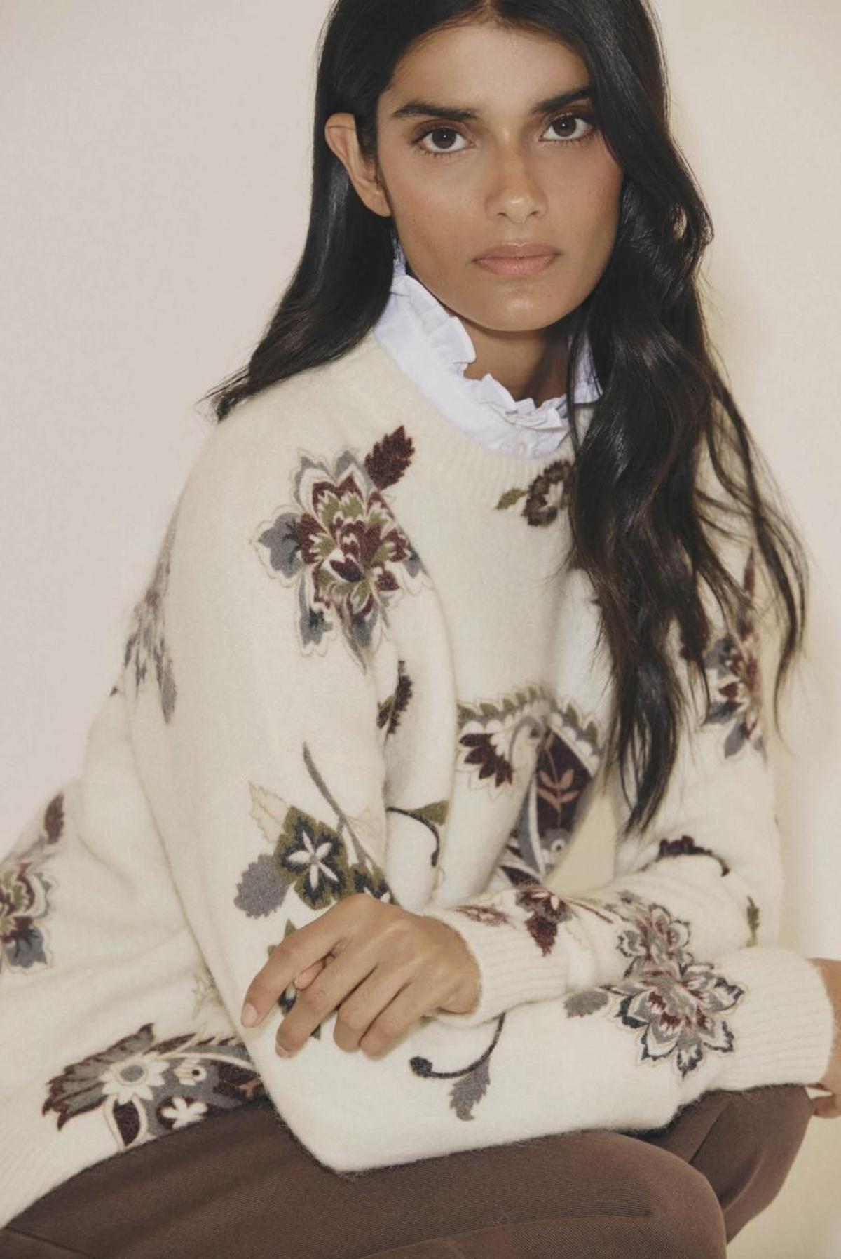 Pull tricoté à imprimé floral