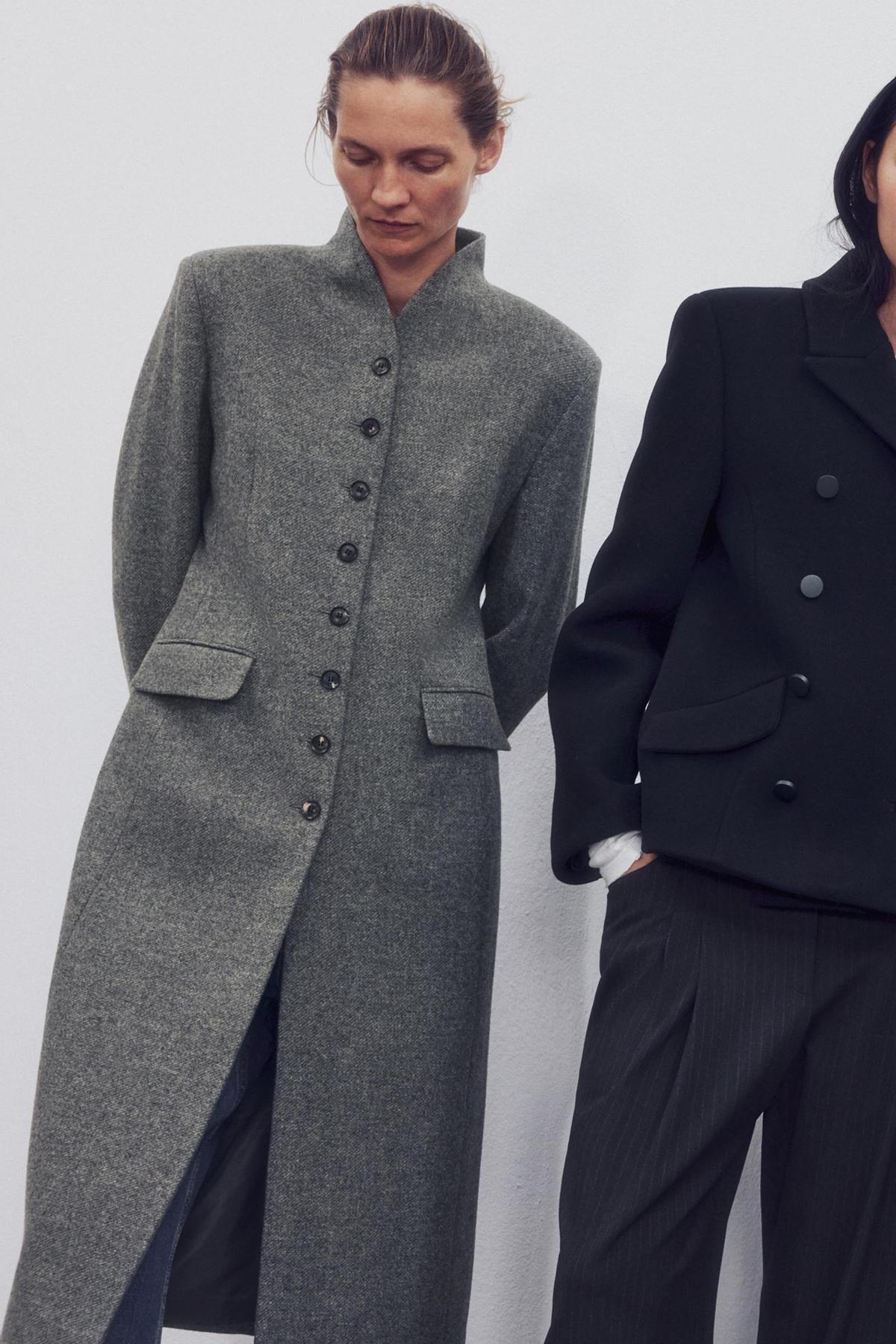 Manteau en laine gris avec boutons