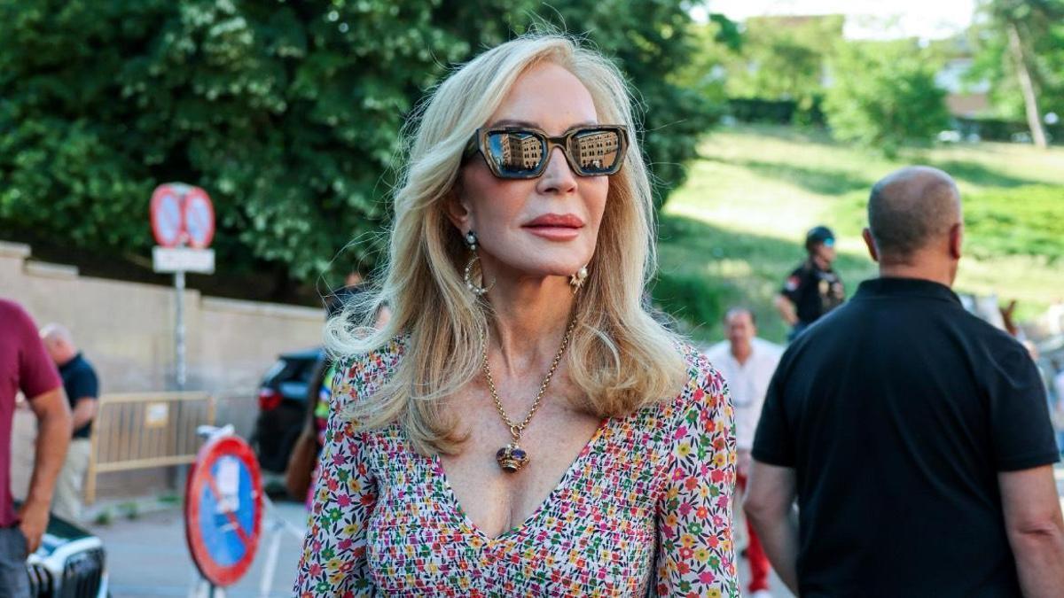 Carmen Lomana réagit à la rupture de Tana Rivera et Roca Rey : "Je pense qu'elles s'aiment beaucoup, mais elles sont très différentes en termes d'attitude dans la vie. Les toreros sont très spéciaux"