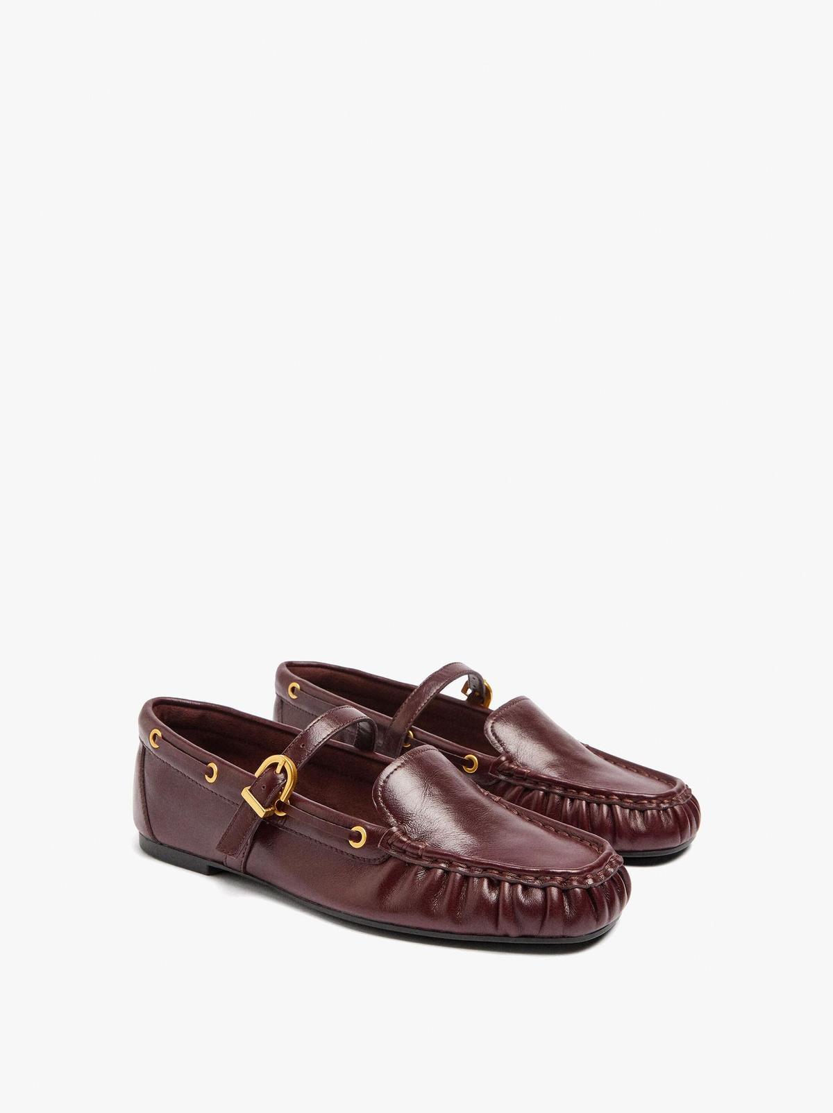 Mocassins en cuir bordeaux avec bride et boucle