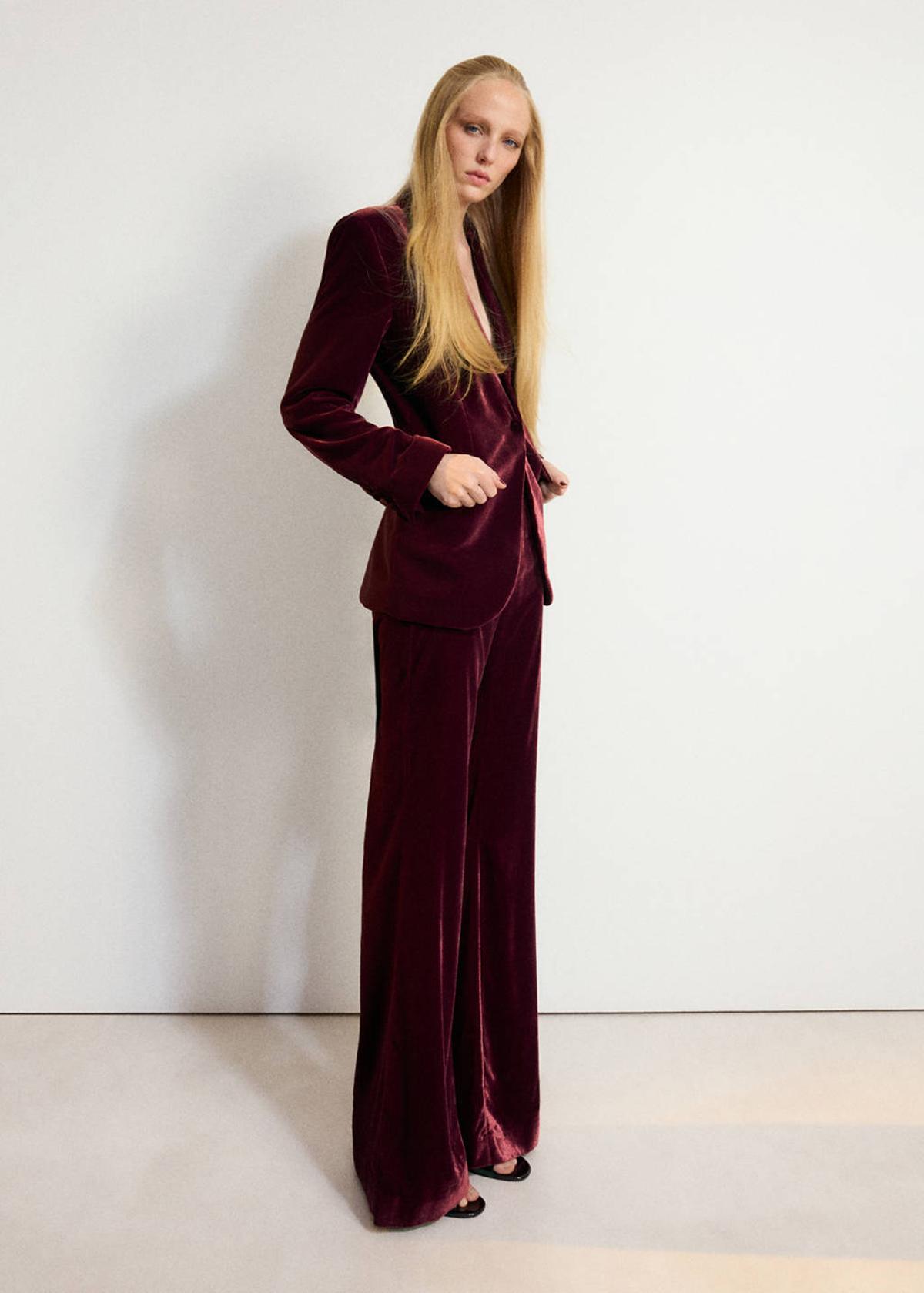 Costume en velours bordeaux