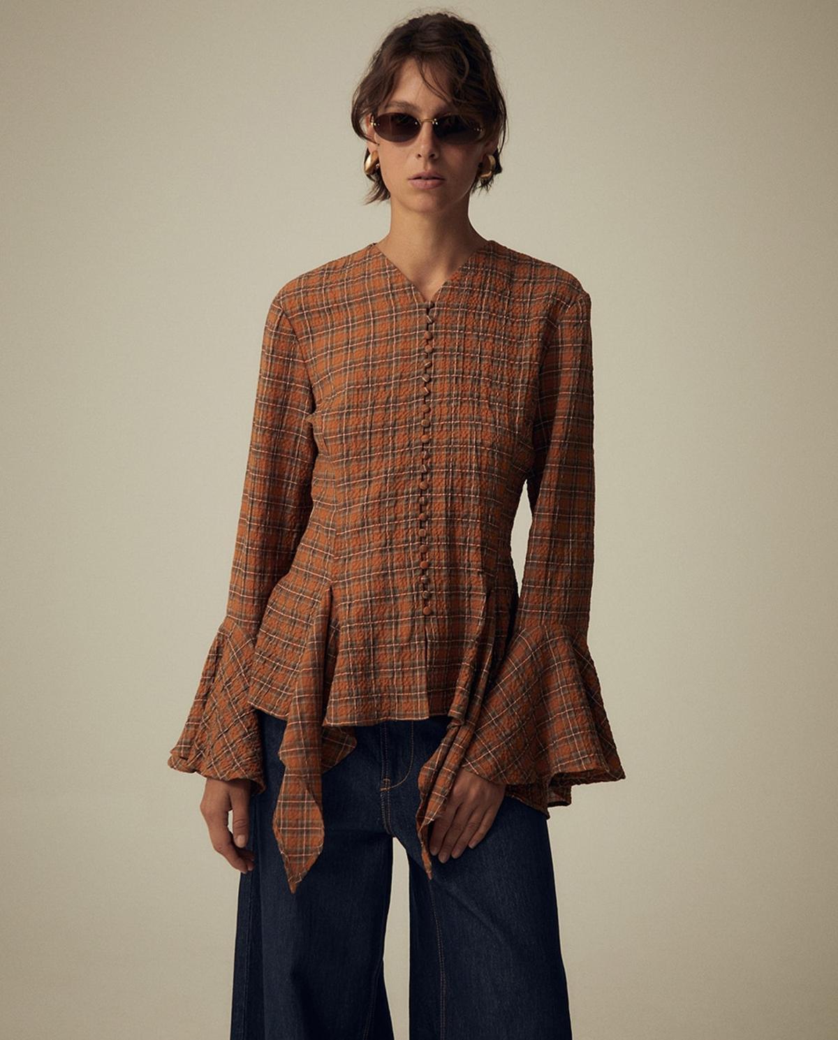 Blouse à carreaux à volants