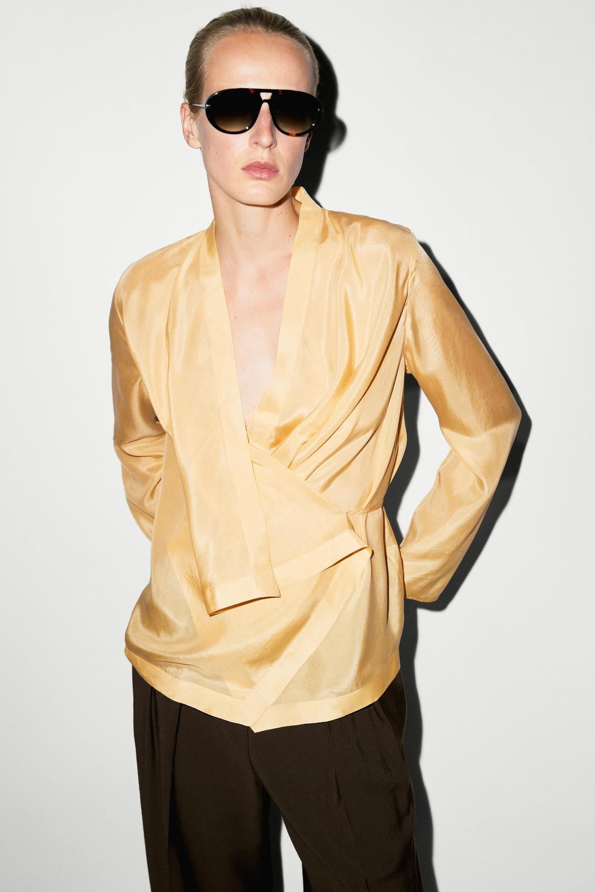 Blouse fluide en soie jaune