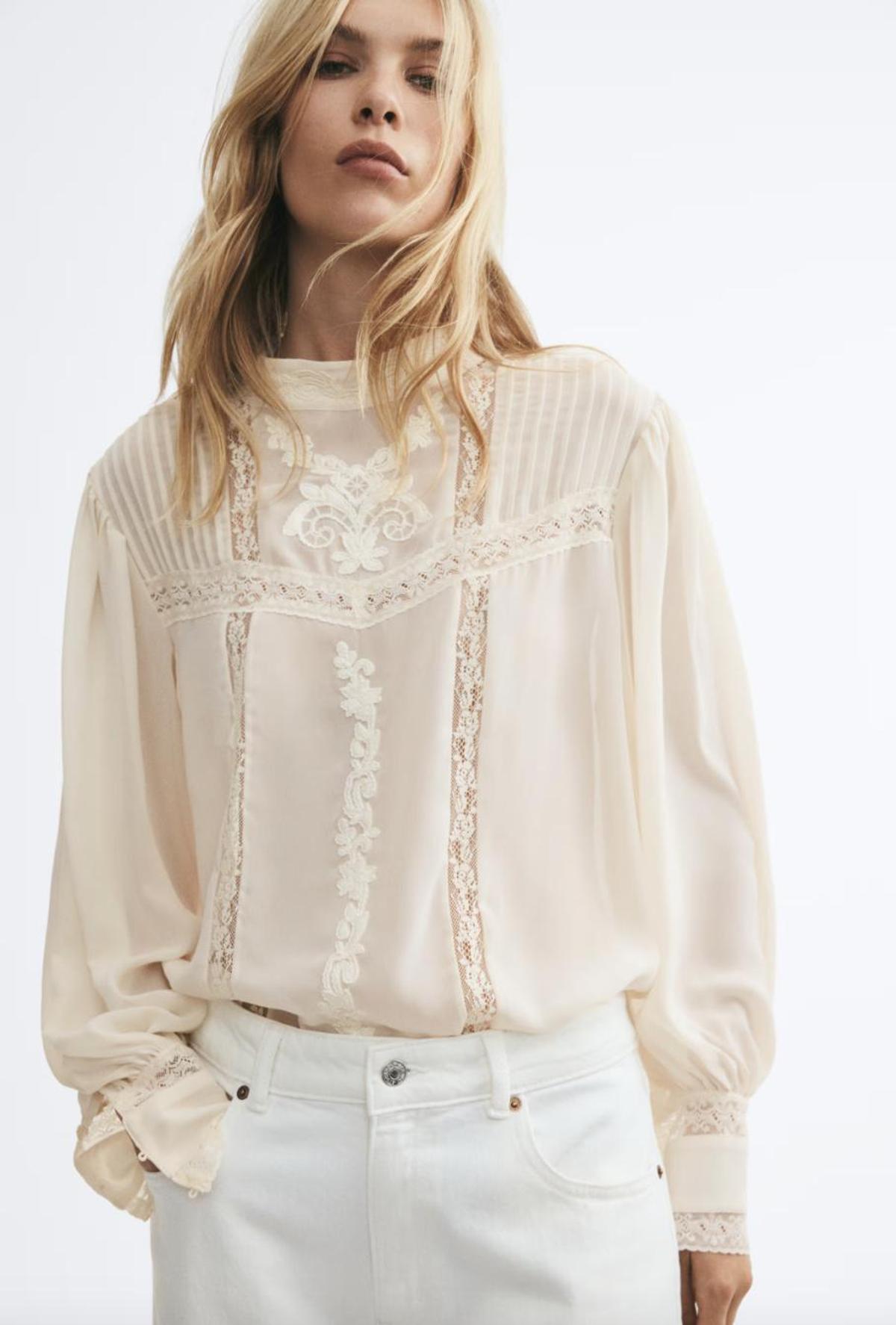 Chemisier en dentelle blanche