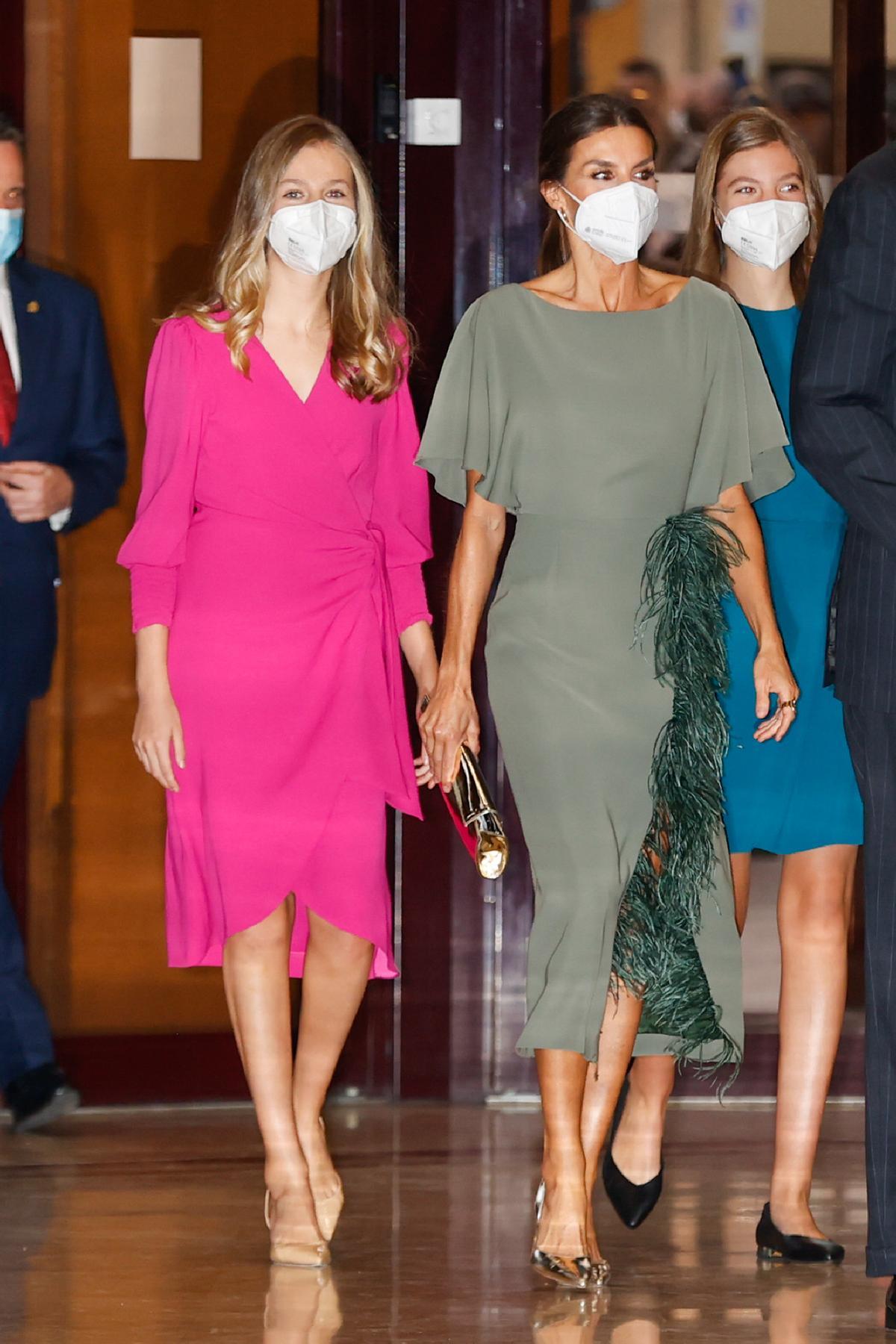 La princesse Leonor, la reine Letizia et l'infante Sofía au concert des Prix Princesse des Asturies 2021