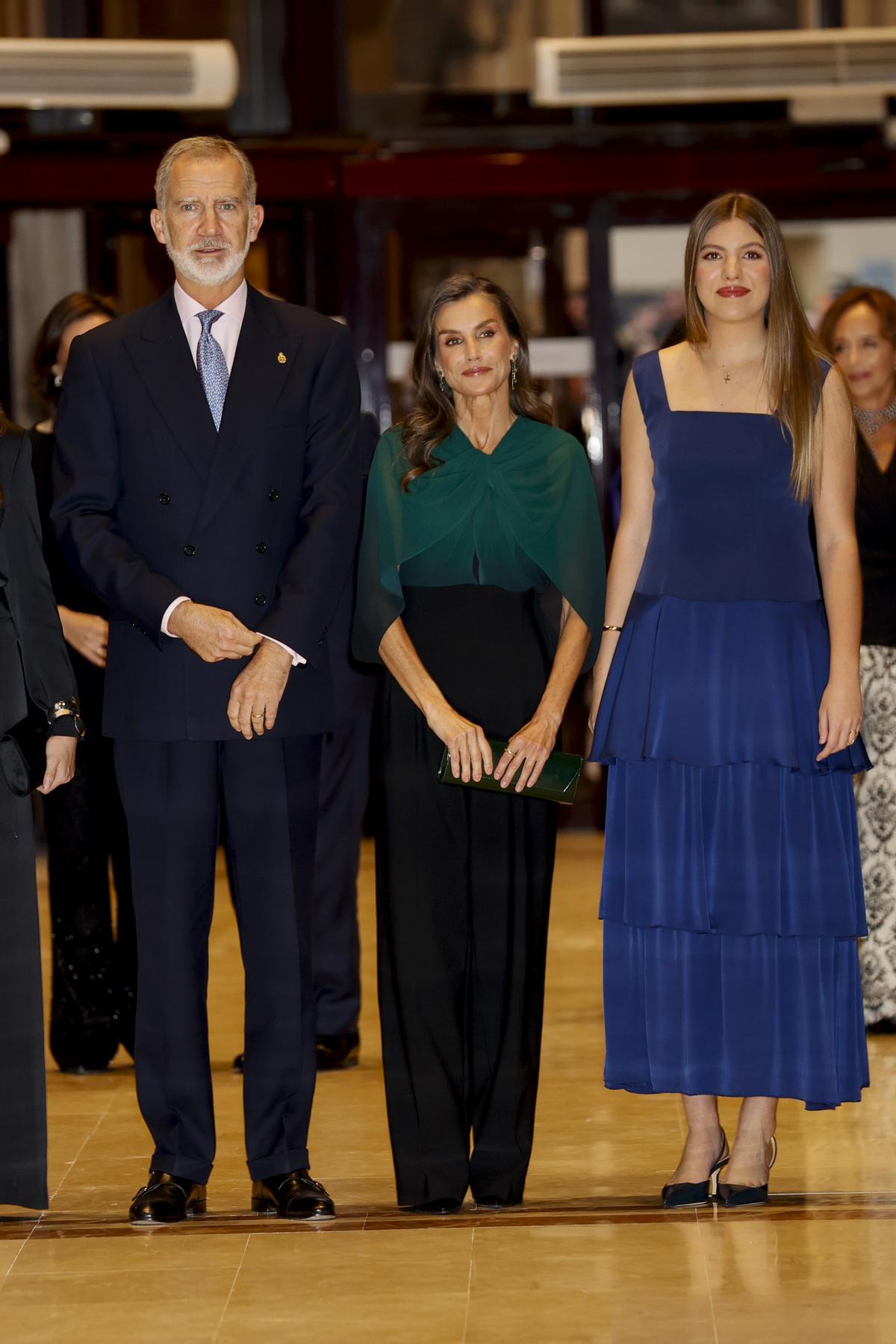 L'Infante Sofía choisit une élégante robe bleue pour le concert des Prix Princesse des Asturies 2026