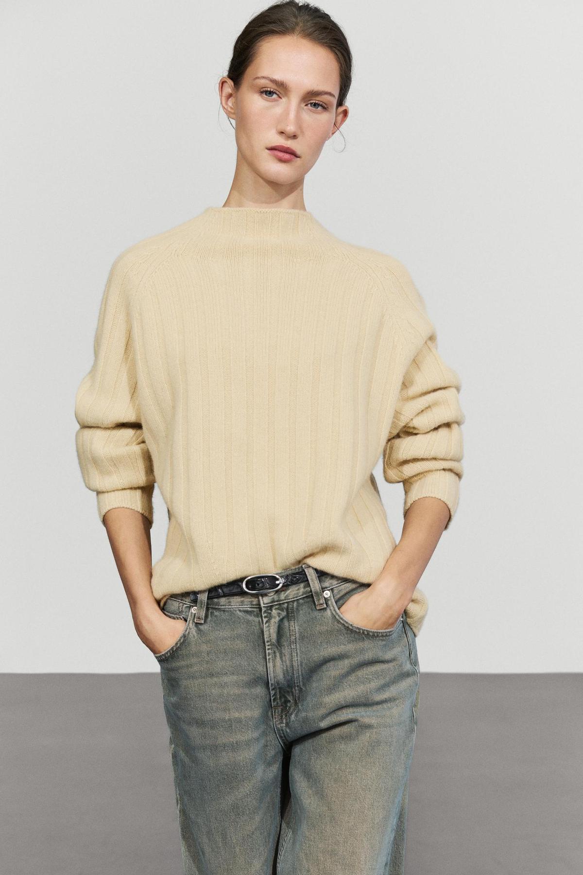 Pull en laine à col montant