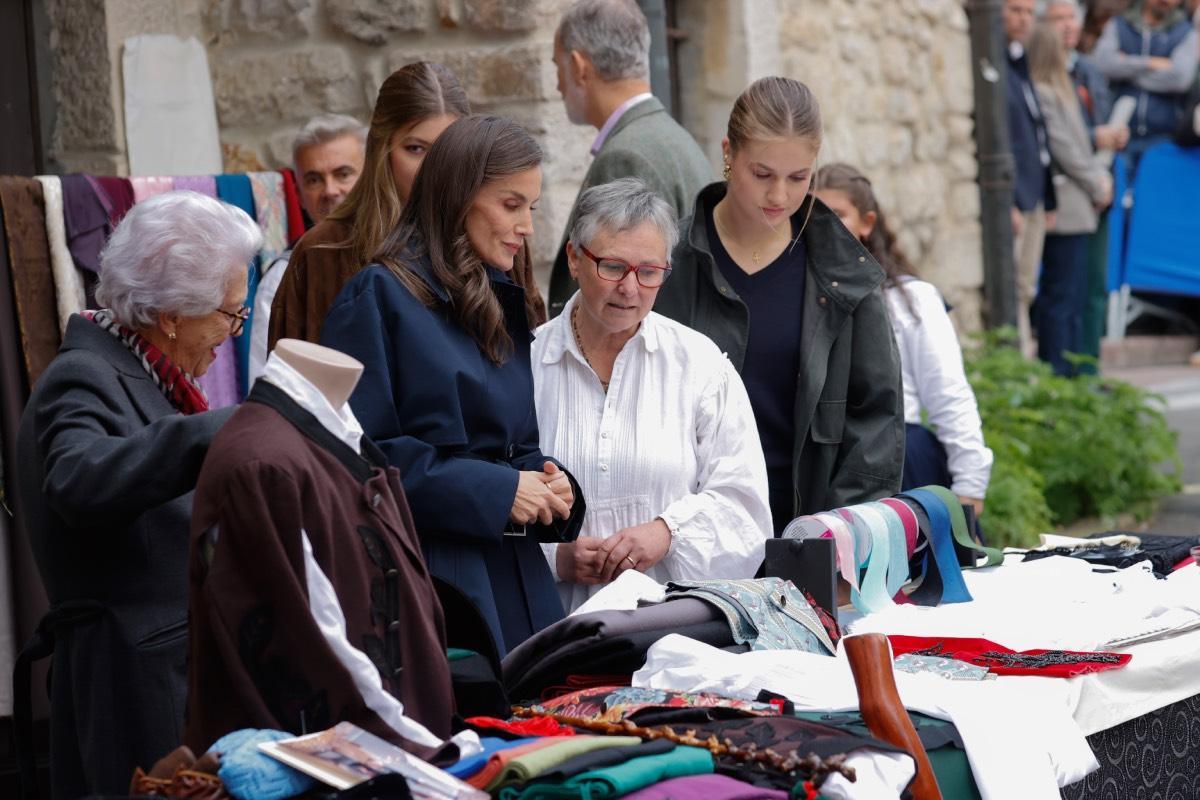 La Reine Letizia lors de sa visite à la Ville Exemplaire 2026