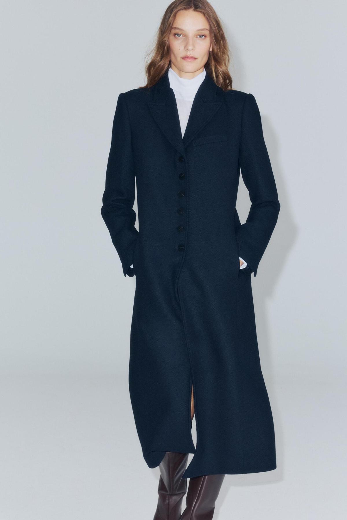 Manteau long en laine bleu marine