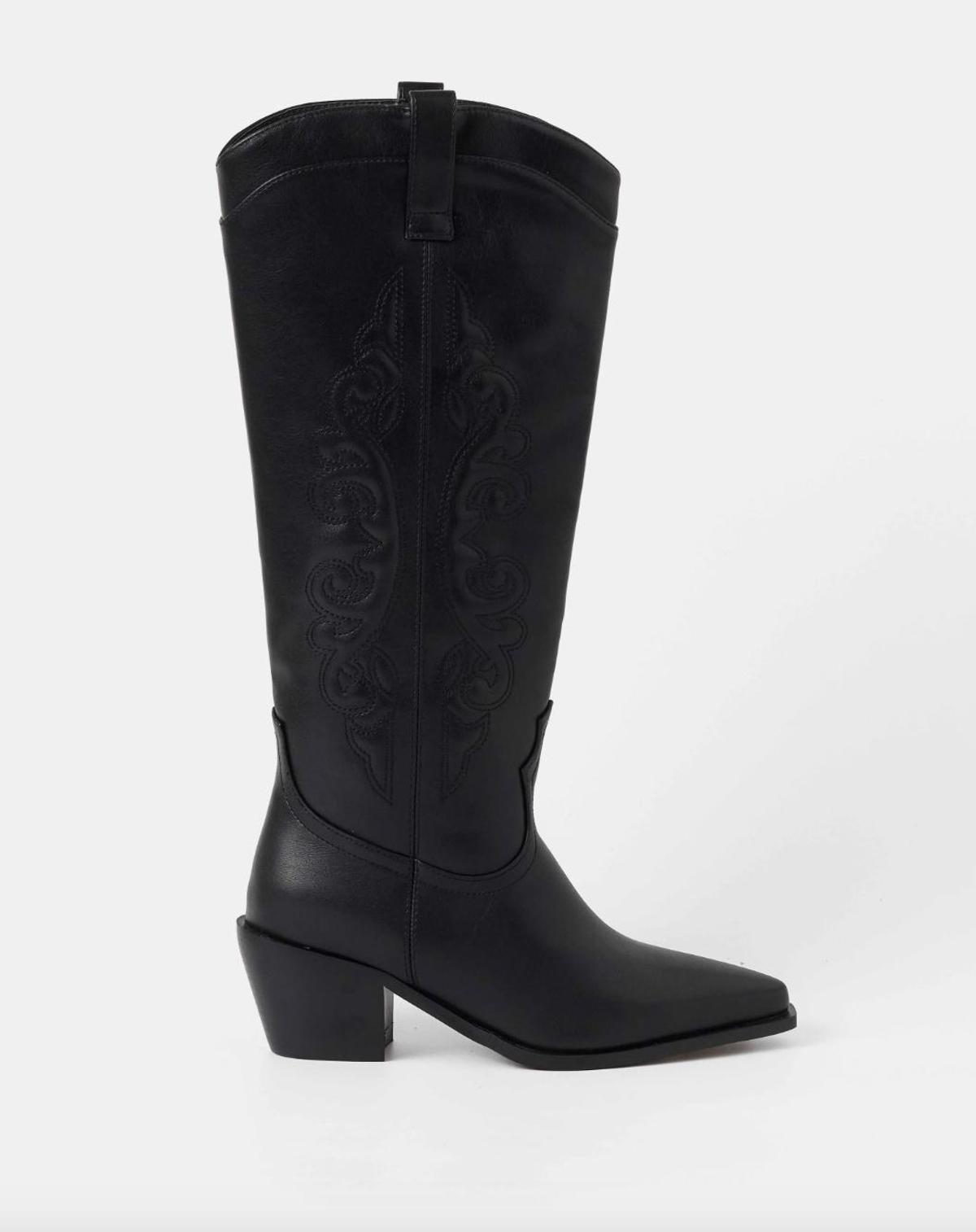 Bottes de cowboy noires à talons hauts et bas