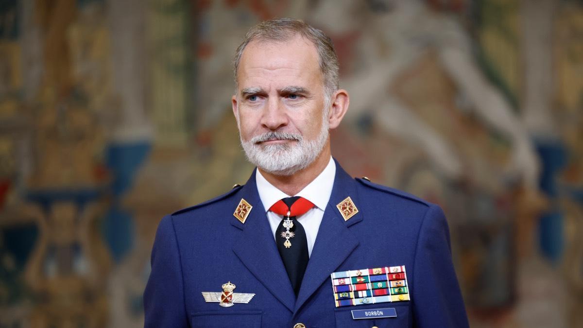Les premières déclarations du roi Felipe VI après l'accident de train : "Transmettre aux familles nos condoléances, notre tristesse, notre soutien et notre affection dans ce moment très dur et difficile"