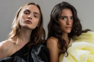 'Anti-blush', la tendance maquillage qui déferle sur TikTok et bannit le blush rose