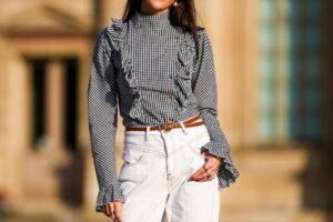 5 chemisiers imprimés à manches longues de Sfera qui sont d'une pure élégance et qui rehaussent même les looks de mi-saison avec un jean plus simple