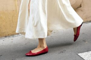 À partir de 9€ chez Mango Outlet, les ballerines tendance automne 2026 qui résoudront nos looks de mi-saison : des modèles en cuir aux modèles ajourés