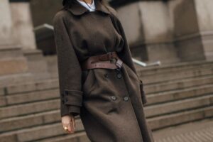 Ce qu'une rédactrice de mode garde dans son panier Zara : 5 basiques tendance automne-hiver 2026 qui rehausseront sans effort votre garde-robe capsule