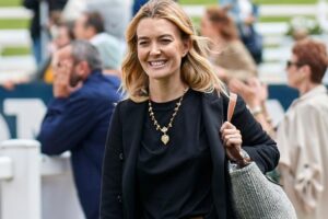 Enfin chez Massimo Dutti les pulls tricotés d'élégance classique qui ont l'approbation de Marta Ortega : basiques, de qualité et parfaits à superposer cet automne-hiver