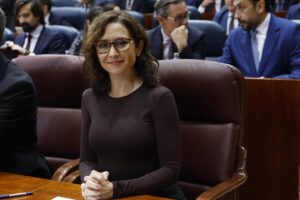 Les experts s'accordent sur l'entraînement d'Isabel Diaz Ayuso : « Combiner musculation, cardio et course à pied est l'une des manières les plus complètes de travailler la condition physique »